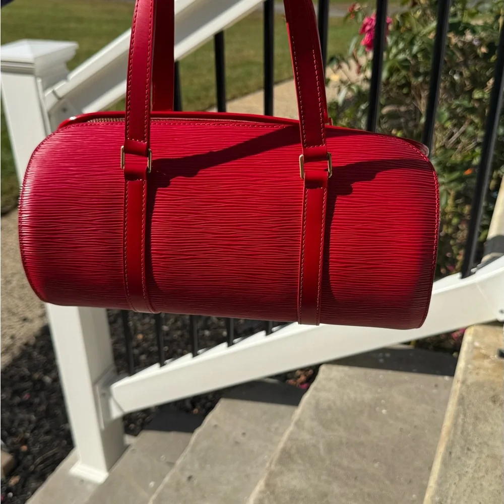 Louis Vuitton Cherry Red Epi Souflet Leather Shoulder Bag - Picture 2 of 16